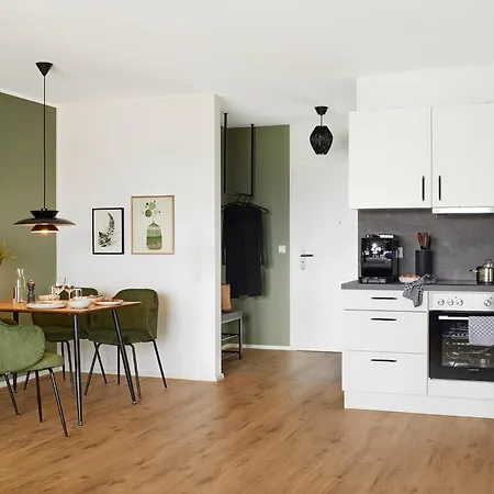 Matt ' Modernes 2-zimmer-apartment Mit Balkon